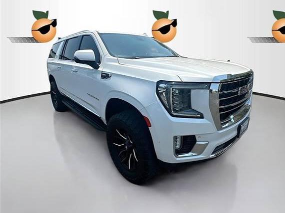 GMC YUKON XL 2022 1GKS2GKD3NR118692 image